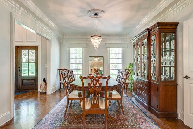 Building Photo - 5101 Heathrow Blvd