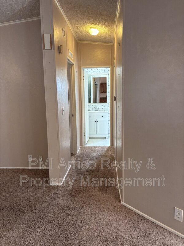 Building Photo - 3505 Meteor Pl