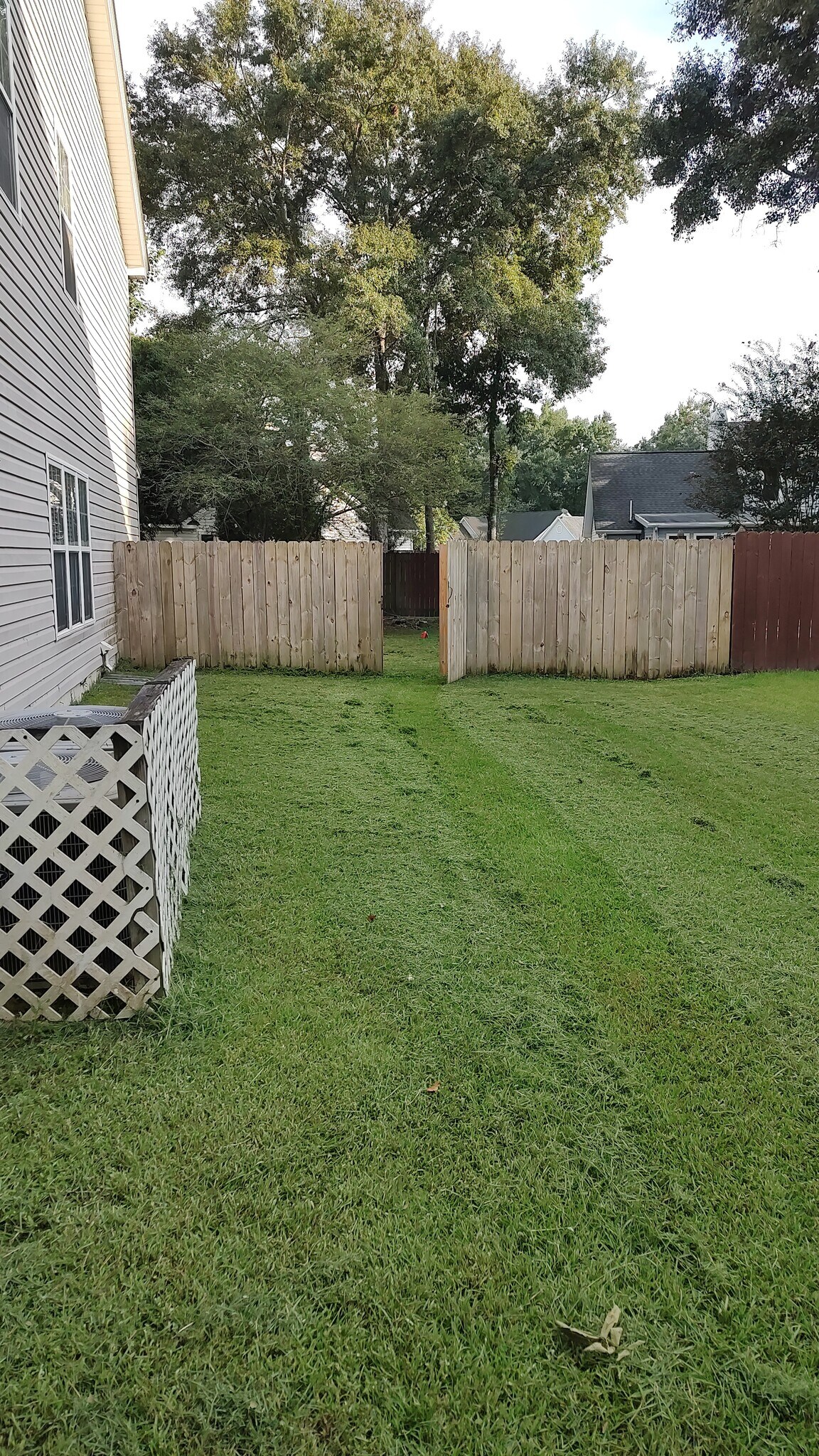 Building Photo - 1715 Cranbrook Dr