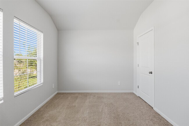 Building Photo - 111 Bering Dr