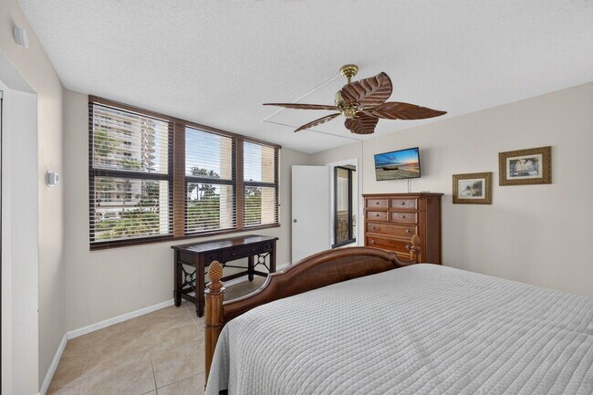 Building Photo - 2800 N Ocean Dr