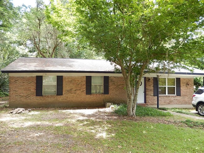 Primary Photo - 4032 Elder Ln