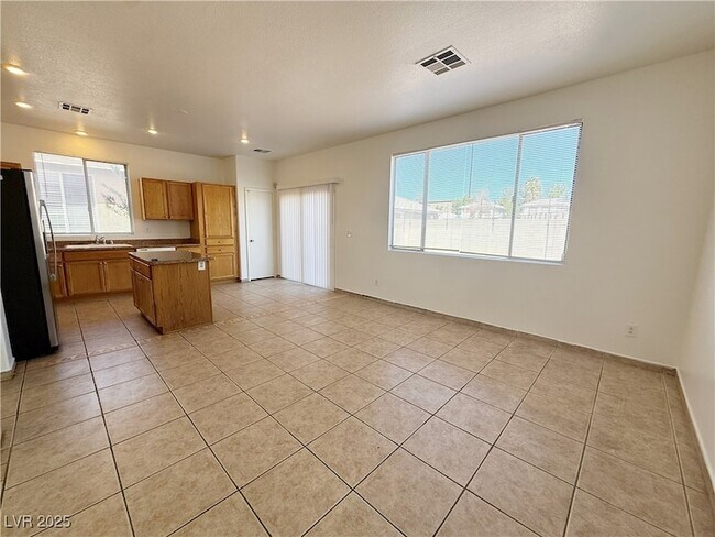 Building Photo - 5968 Hickory Nut Ave