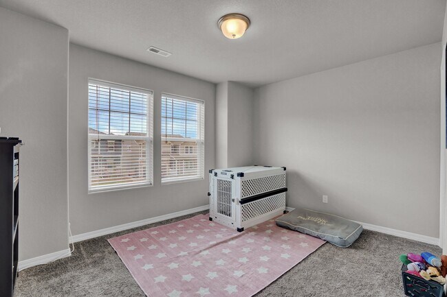 Building Photo - 8345 Talc Dr