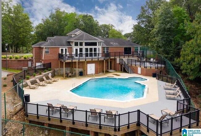 Building Photo - 601 Morning Sun Dr