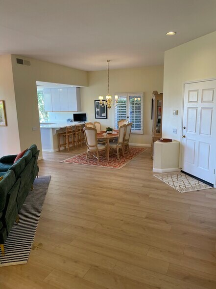 Building Photo - 45 Pebble Beach Dr