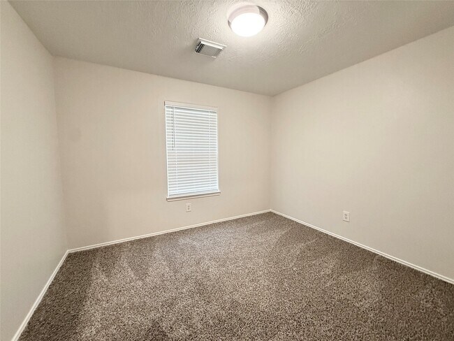 Building Photo - 8803 Danbury Hollow Ln
