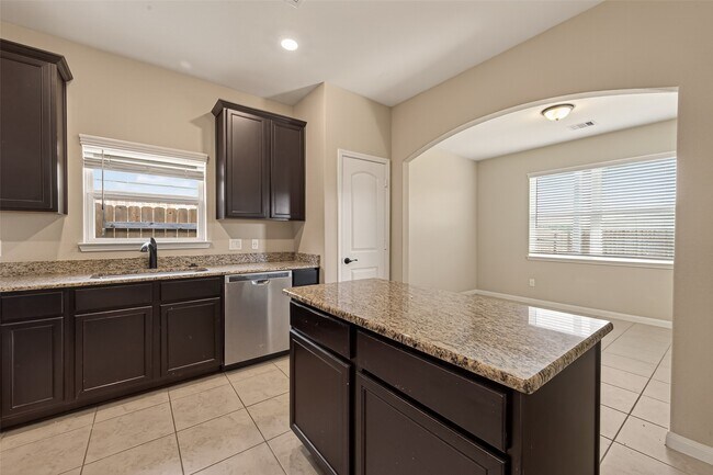 Building Photo - 21218 Echo Manor Dr