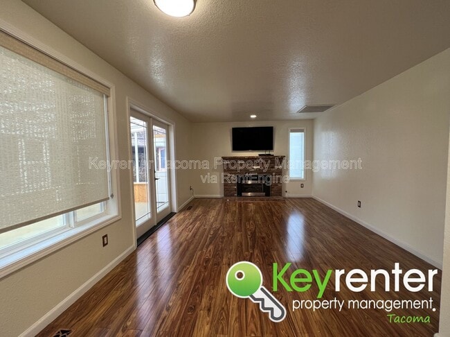 Building Photo - 610 Rice Ct