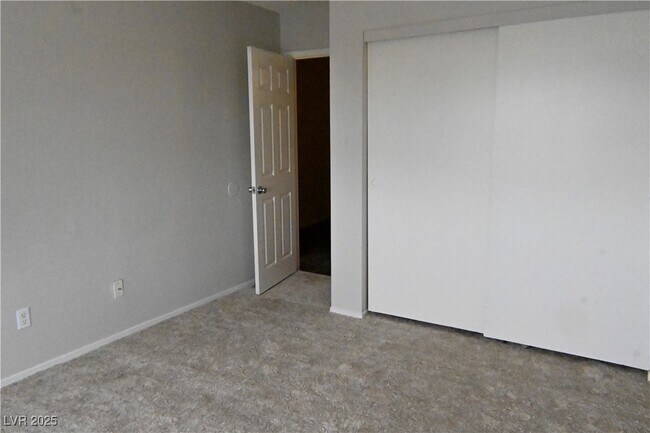 Building Photo - 2241 N Jones Blvd