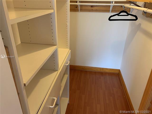 Building Photo - 13620 SW 101st Ln