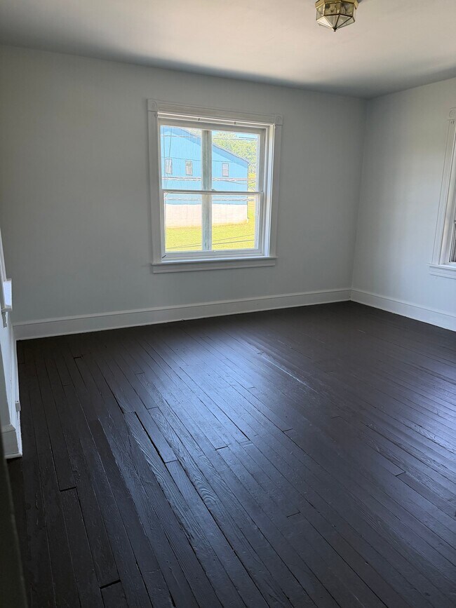 Building Photo - 1003 Lancaster Pike