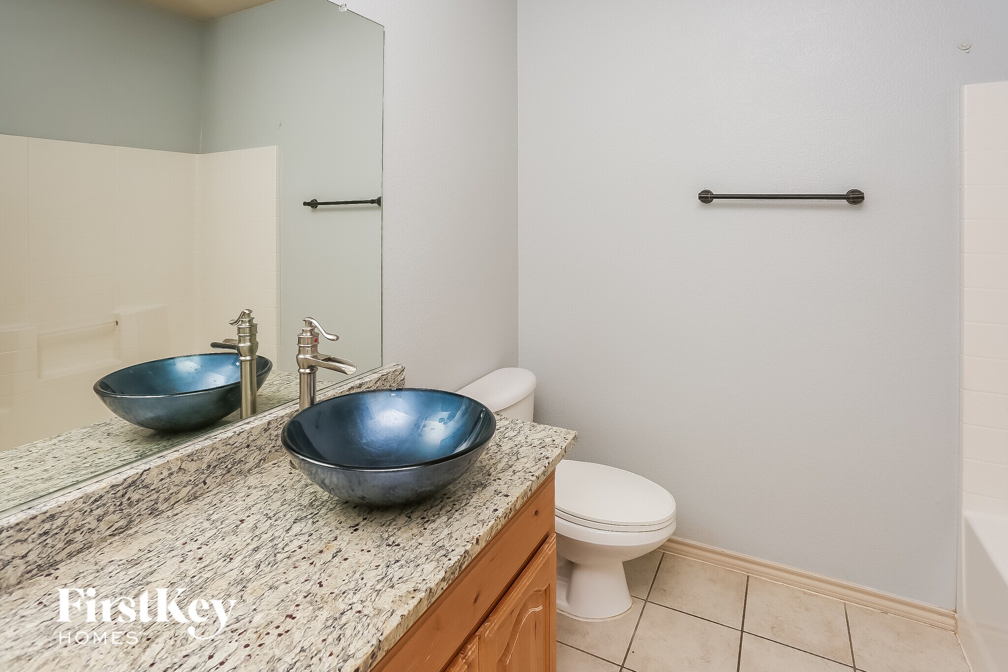 Building Photo - 14413 Artesia Ct