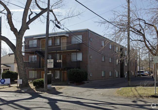 Building Photo - Lancelot Apartments