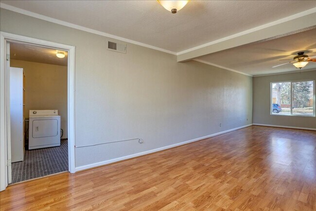 Building Photo - Ranch, no stairs, 1-car garage, fenced yar...