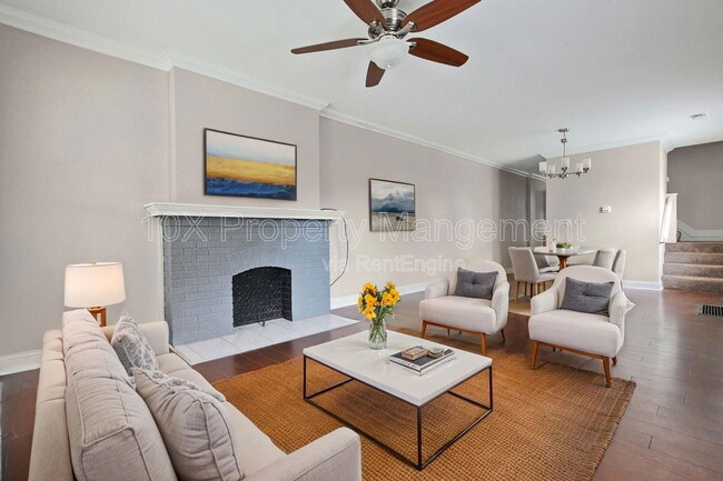 Building Photo - 917 Lockbourne Rd