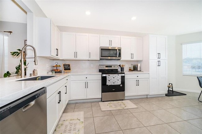 Building Photo - 834 Baylor Dr