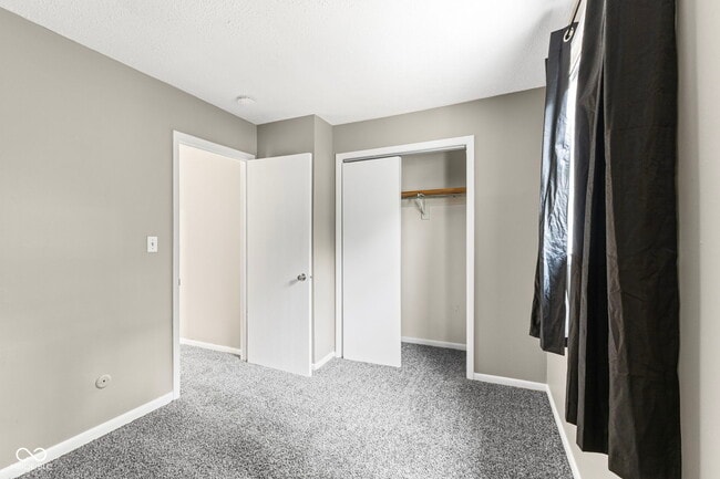 Building Photo - 420 S East St