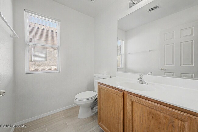 Building Photo - 2656 W Mountain Heights Ct
