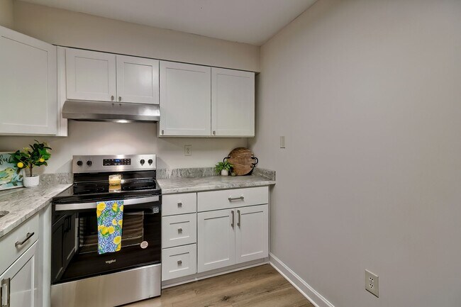 Building Photo - Modern Luxury Condo in Middleborough – Rec...