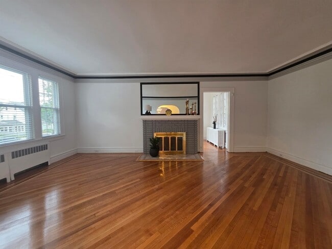 Building Photo - 86 Keer Ave