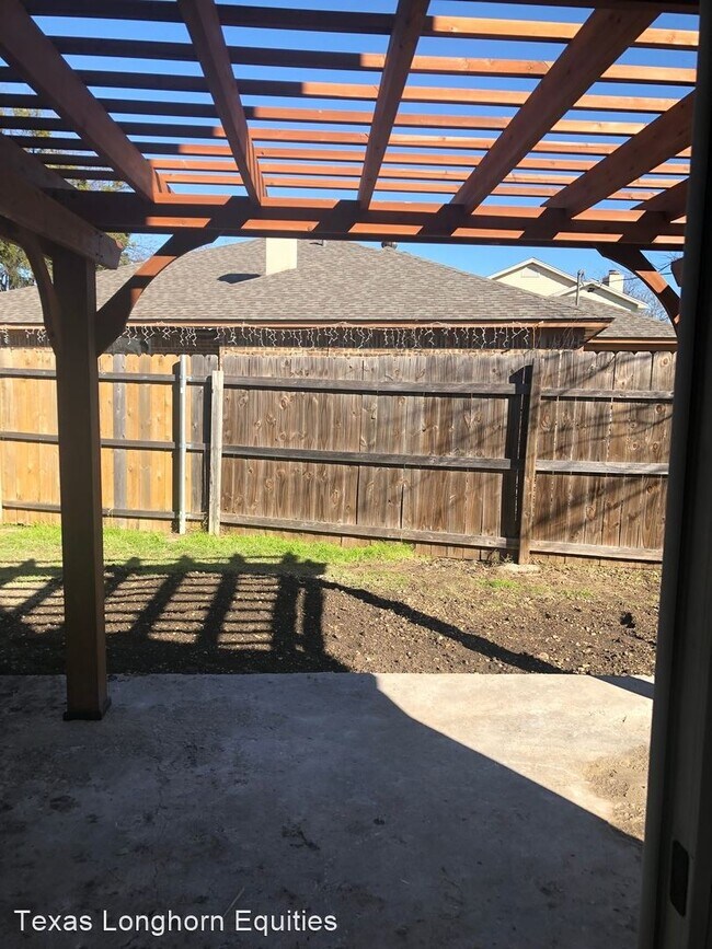 Building Photo - 1053-1055 Cottonwood Trail
