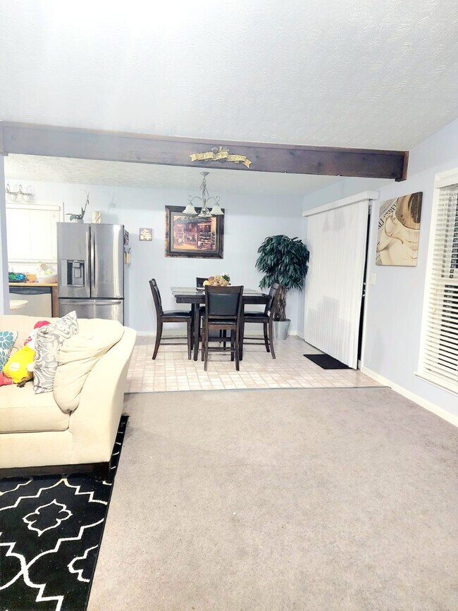 Building Photo - 2705 Trotters Walk Trail