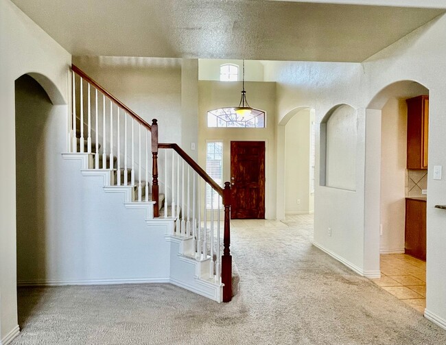 Building Photo - Gorgeous 4-bedroom home!