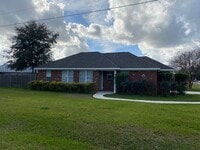 Building Photo - AVAILABLE FULL BRICK IN ROBERTSDALE