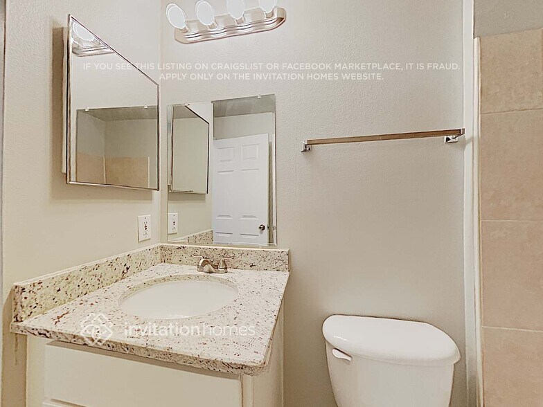 Building Photo - 2107 Deercroft Dr