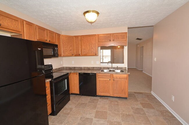 Building Photo - 4036 Magnolia Dr