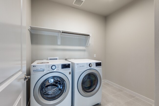 Building Photo - 1706 Goodfield Ln