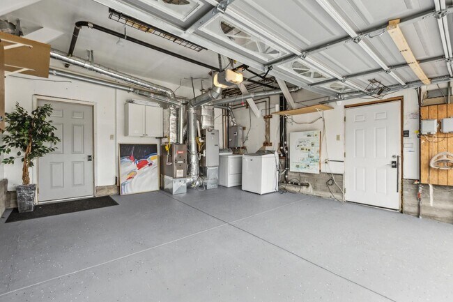 Building Photo - Daly City - Easy Commute Single Family Hom...
