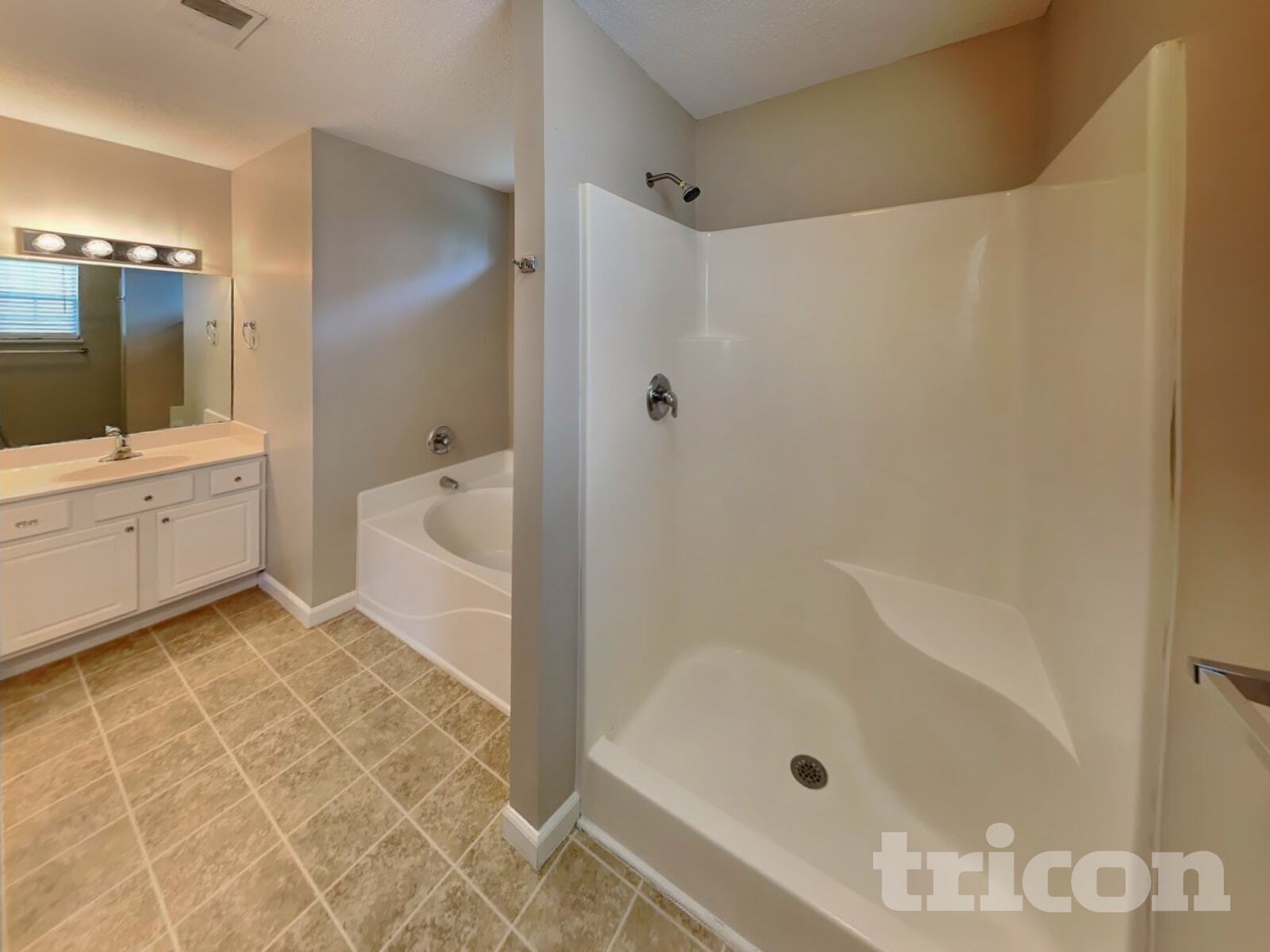 Building Photo - 308 Fox Trot Dr