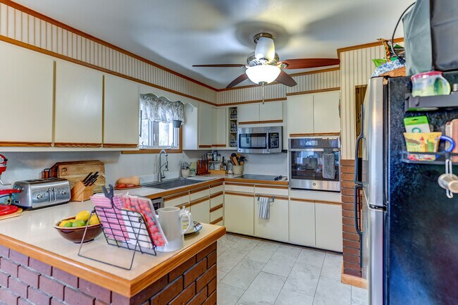Building Photo - 3004 White Birch Ln