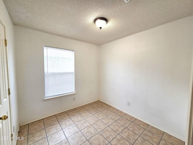 Building Photo - 3856 Tierra Alamo Dr