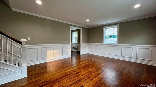 Building Photo - 117 Summers St