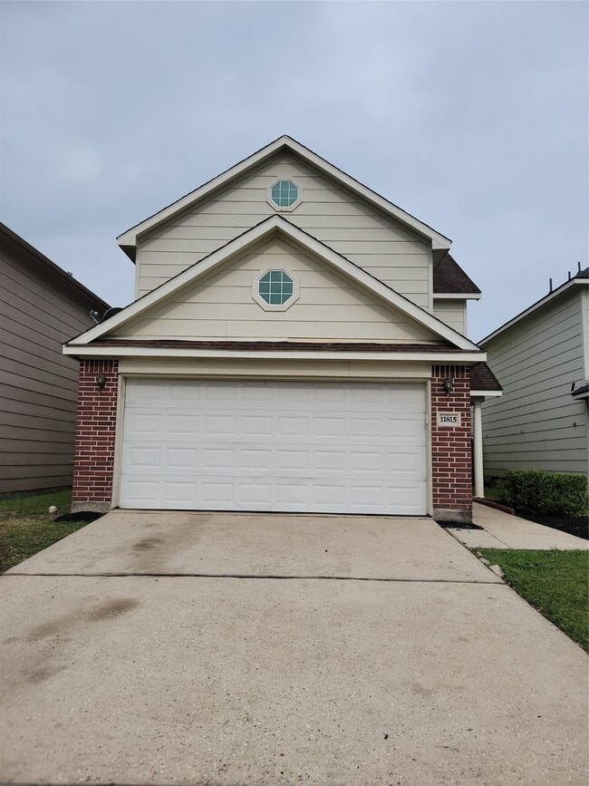 Primary Photo - 11815 E Galwan Cir