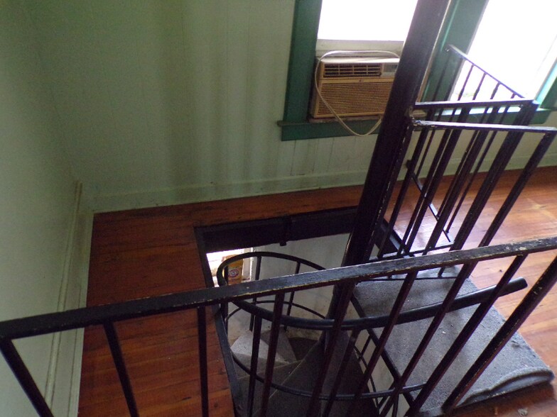 Building Photo - 96 Alabama Ave