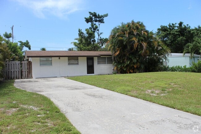 Building Photo - 5893 Williamson Rd