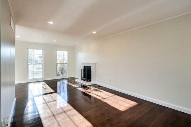 Building Photo - Mt. Airy, MD
