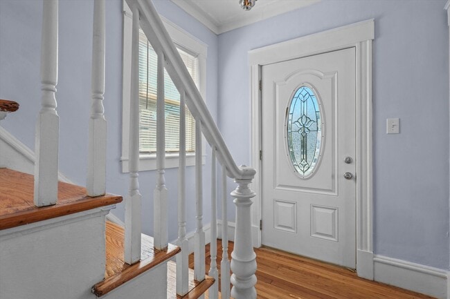 Building Photo - Single Family House For Lease steps from UMass Lowell and Downtown Lowell.