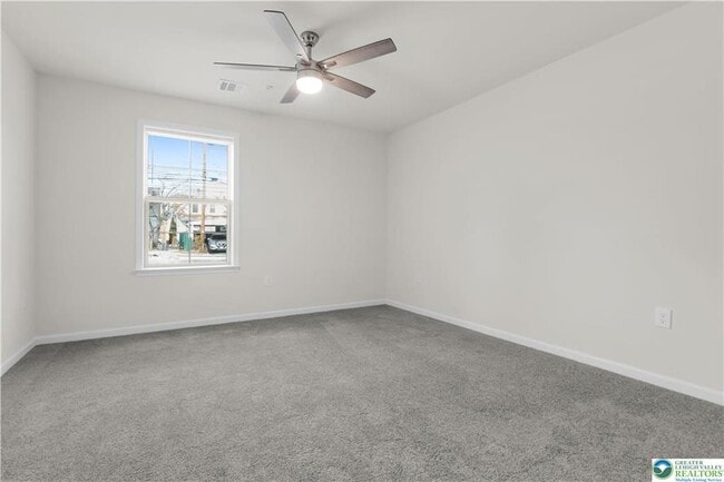 Building Photo - 1513 Maple St