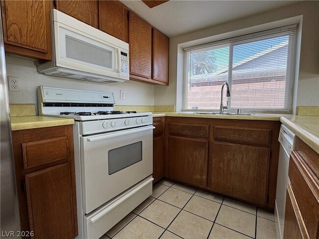 Building Photo - 5791 Brisbane Pl