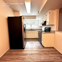 Building Photo - 12129 Chaucer Ln