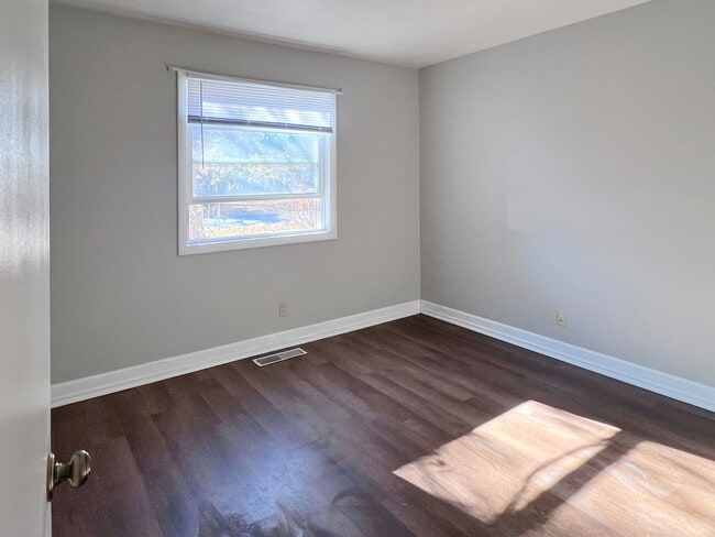 Building Photo - Spacious 4-bedroom, 2-bathroom Ranch Home in West Lafayette School District