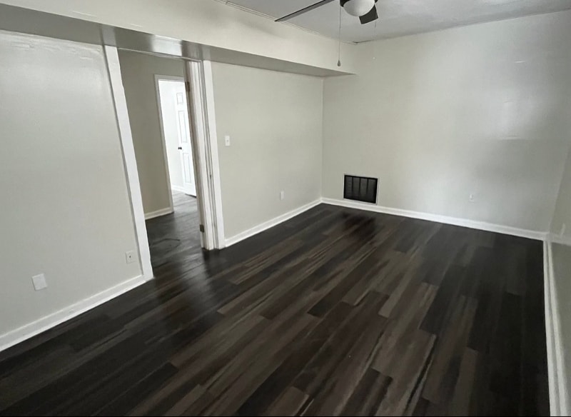 Building Photo - 469 E Brandeis Ave