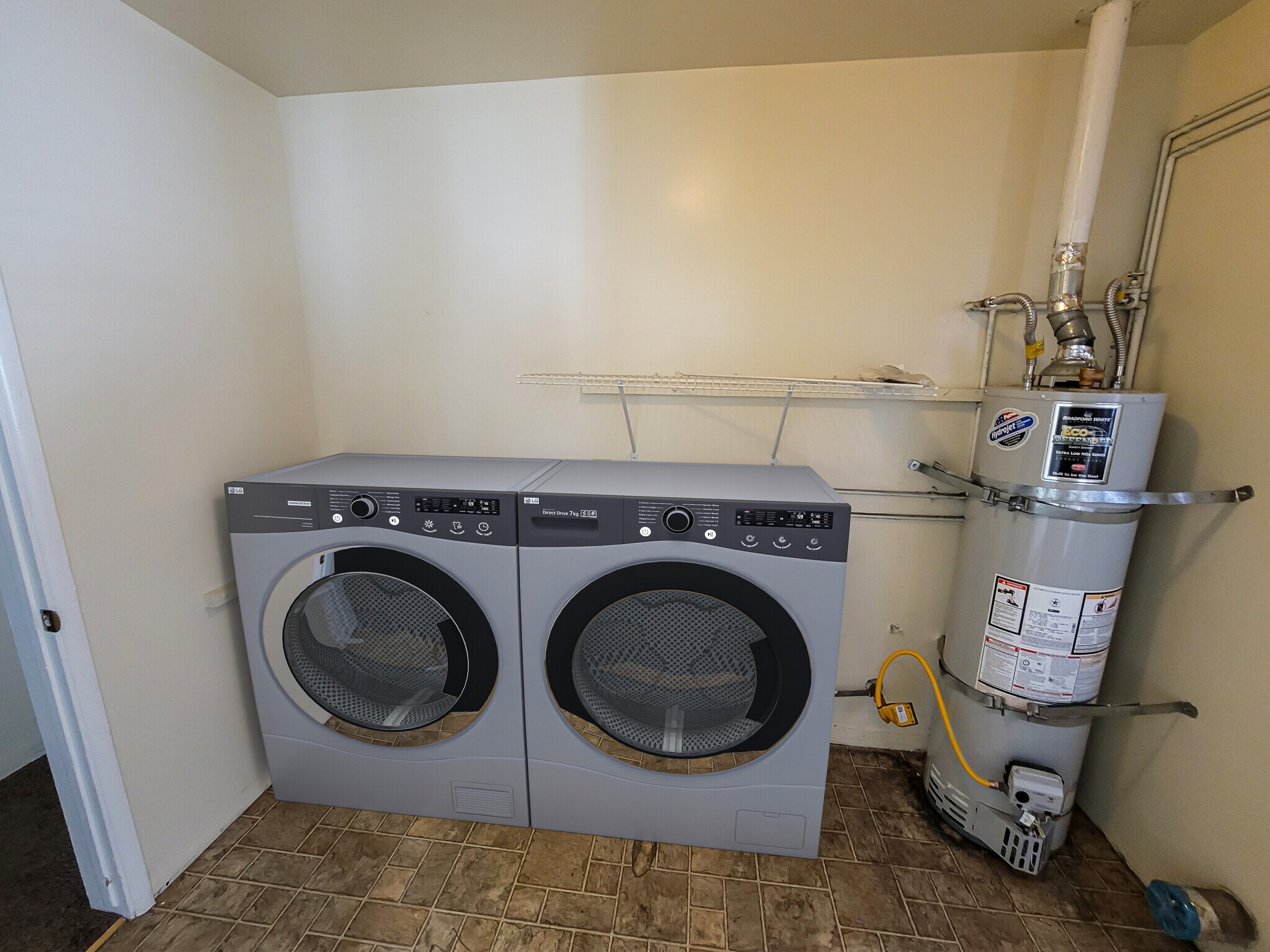 Building Photo - 1321 Turquoise Ave