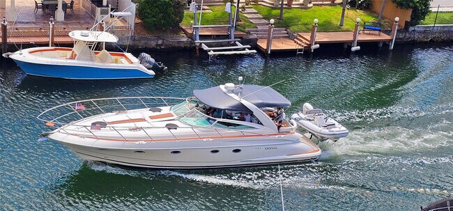 Building Photo - 2000 NE 135th St