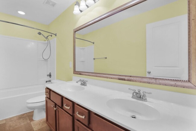 Building Photo - 5-Bedroom Buckhead East Home with Modern Kitchen & Large Fenced Yard